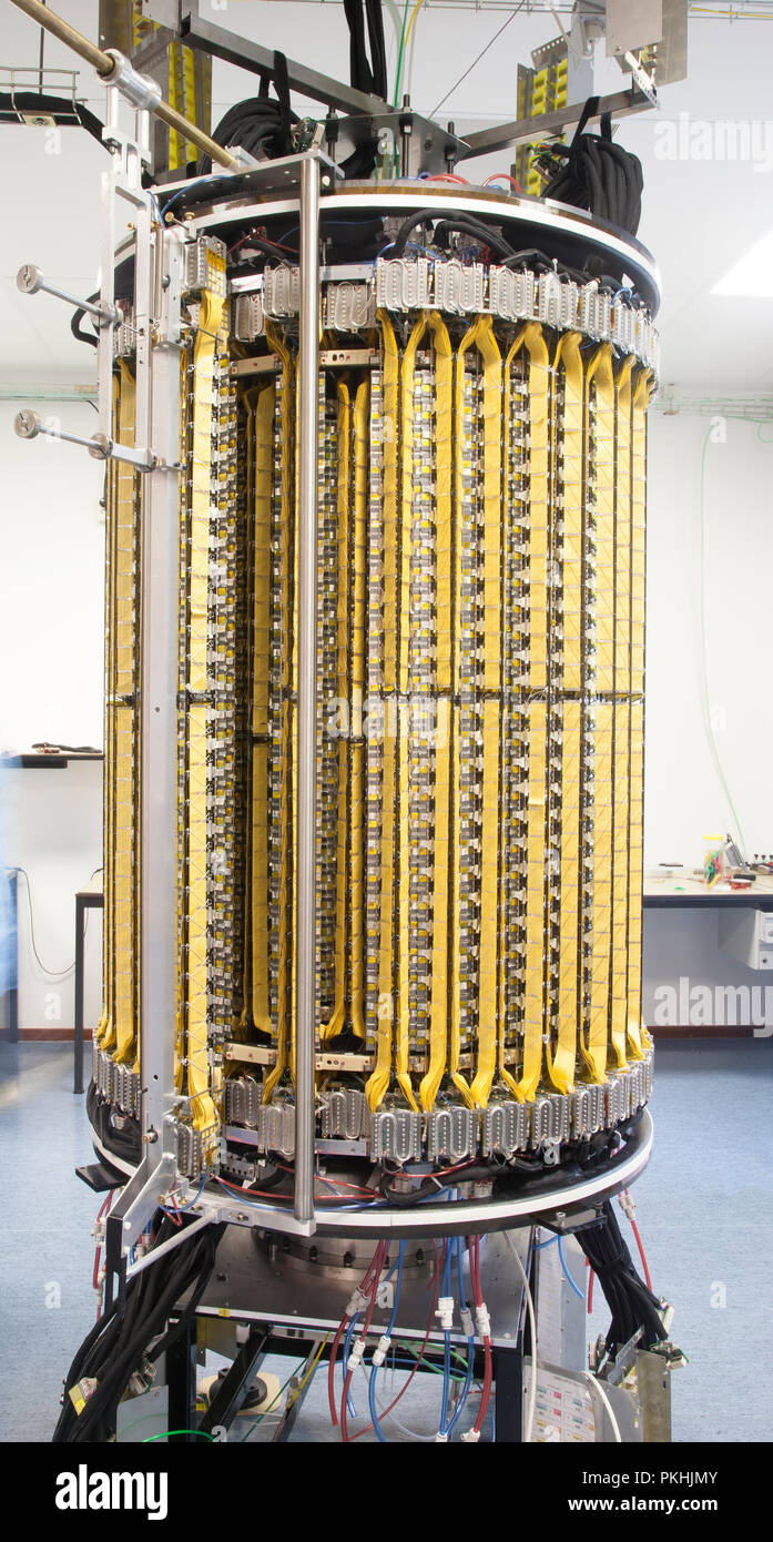 Silicon strip detector hi-res stock photography and images - Alamy
