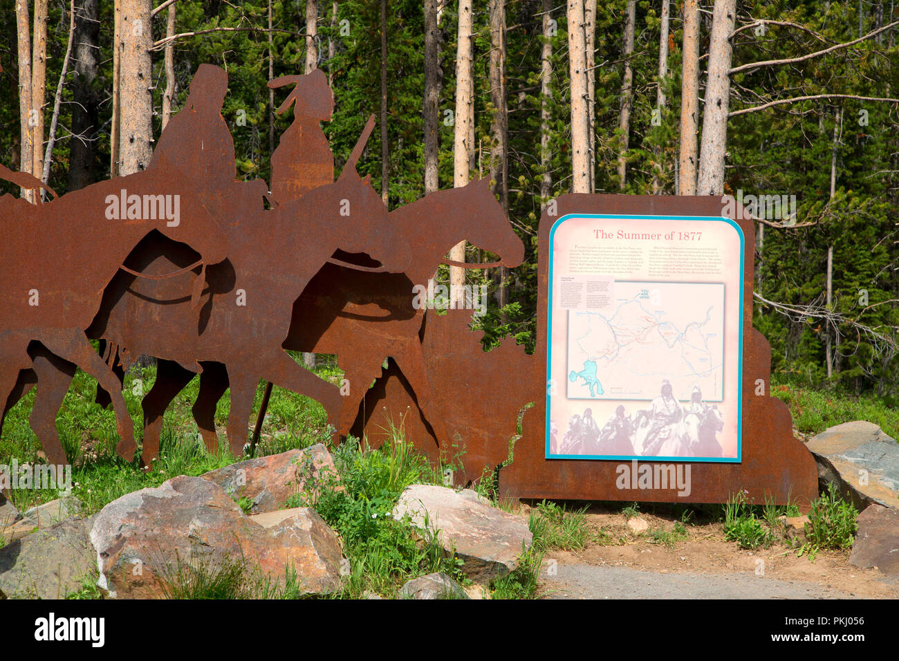 Silhouette sculpture with Interpretive board, Nez Perce (Nee-Me-Poo) National Historic Trail, Gallatin National Forest, Beartooth Scenic Byway,  Monta Stock Photo