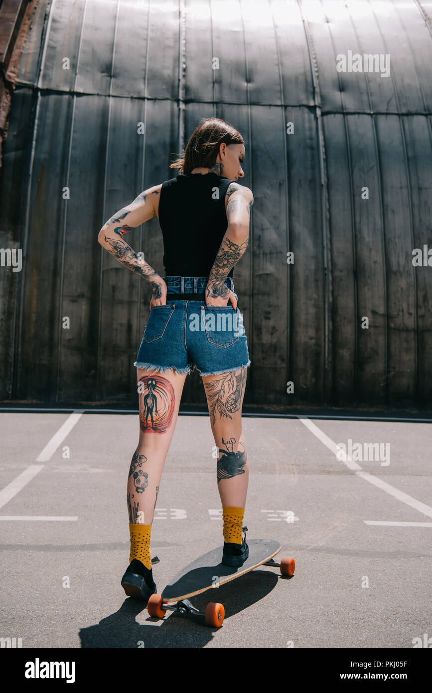 Tattooed city hi-res stock photography and images - Page 25 - Alamy