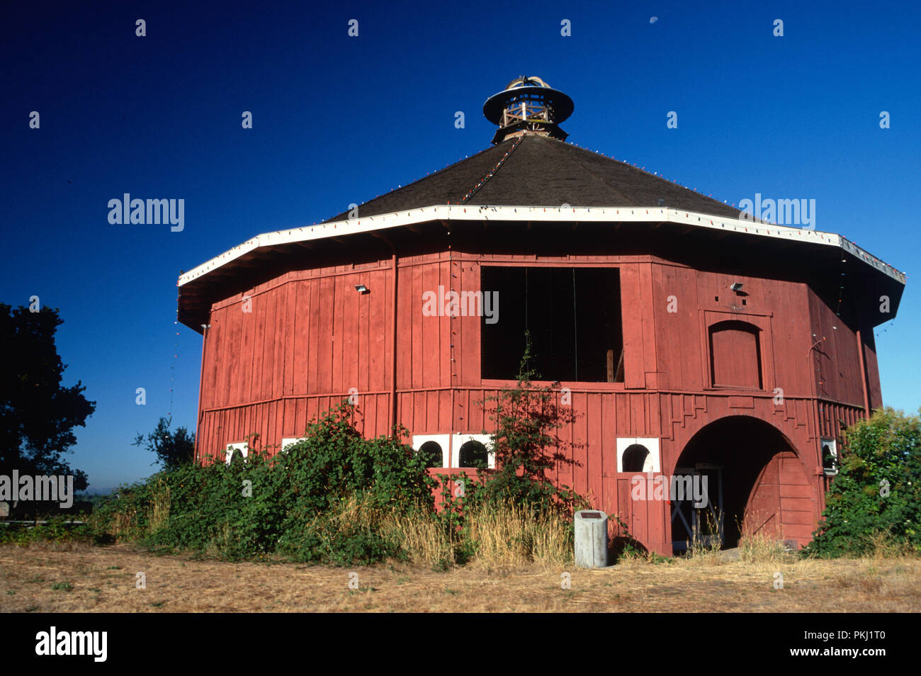 The Fountaingrove Round Barn Burned In California Wildfires In