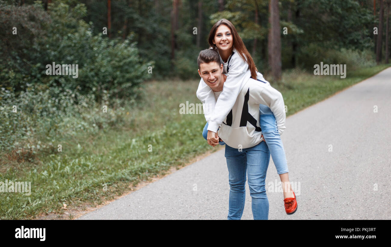fashionable walking clothes