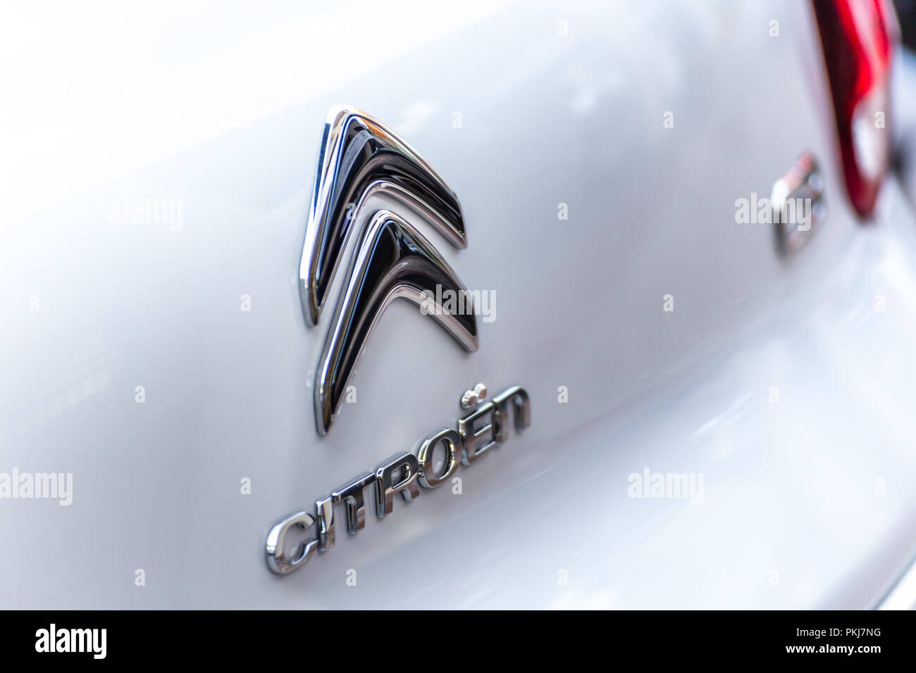 Citroën logo hi-res stock photography and images - Alamy