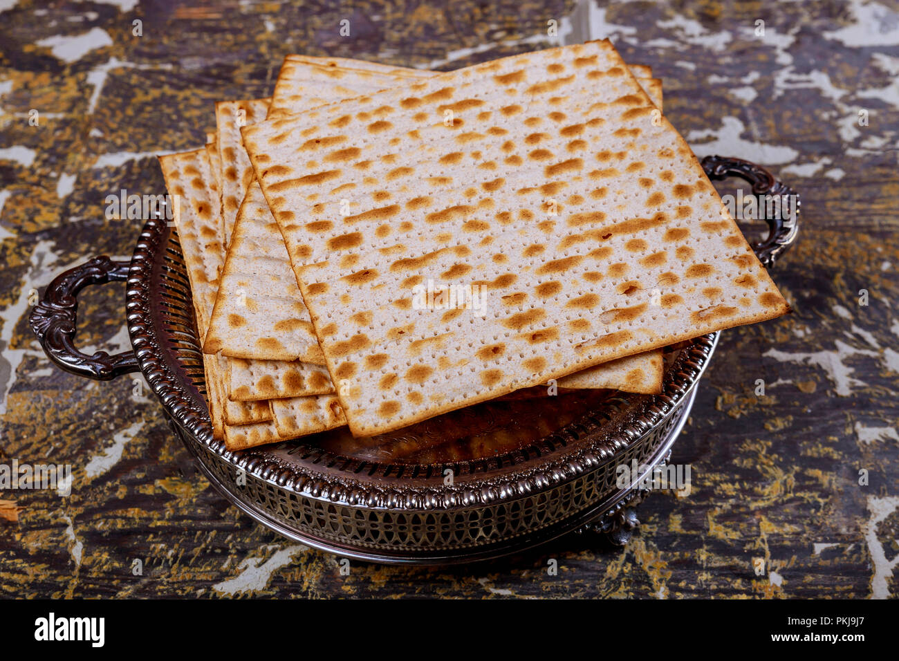 Jewish matza on Passover unleavened bread Jewish holiday Stock Photo - Alamy