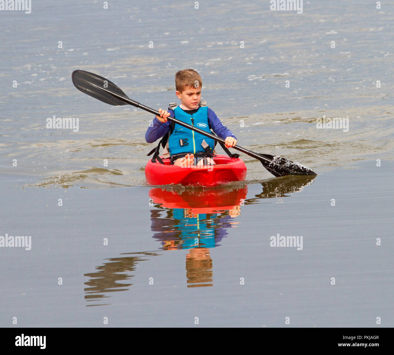 Child wearing life jacket hires stock photography and images Alamy