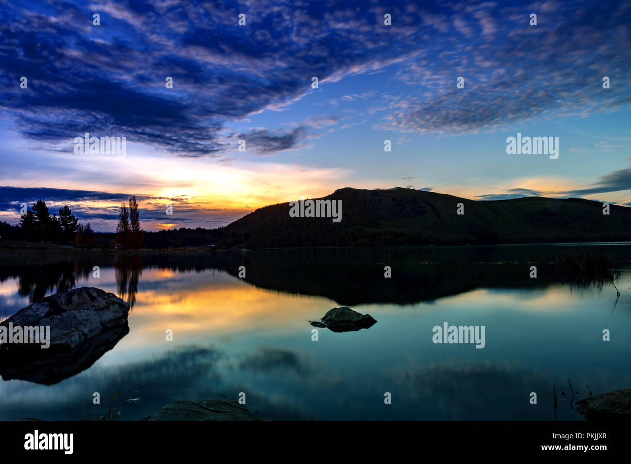 Sunset at Lake Tekapo, New Zealand landscape Stock Photo - Alamy