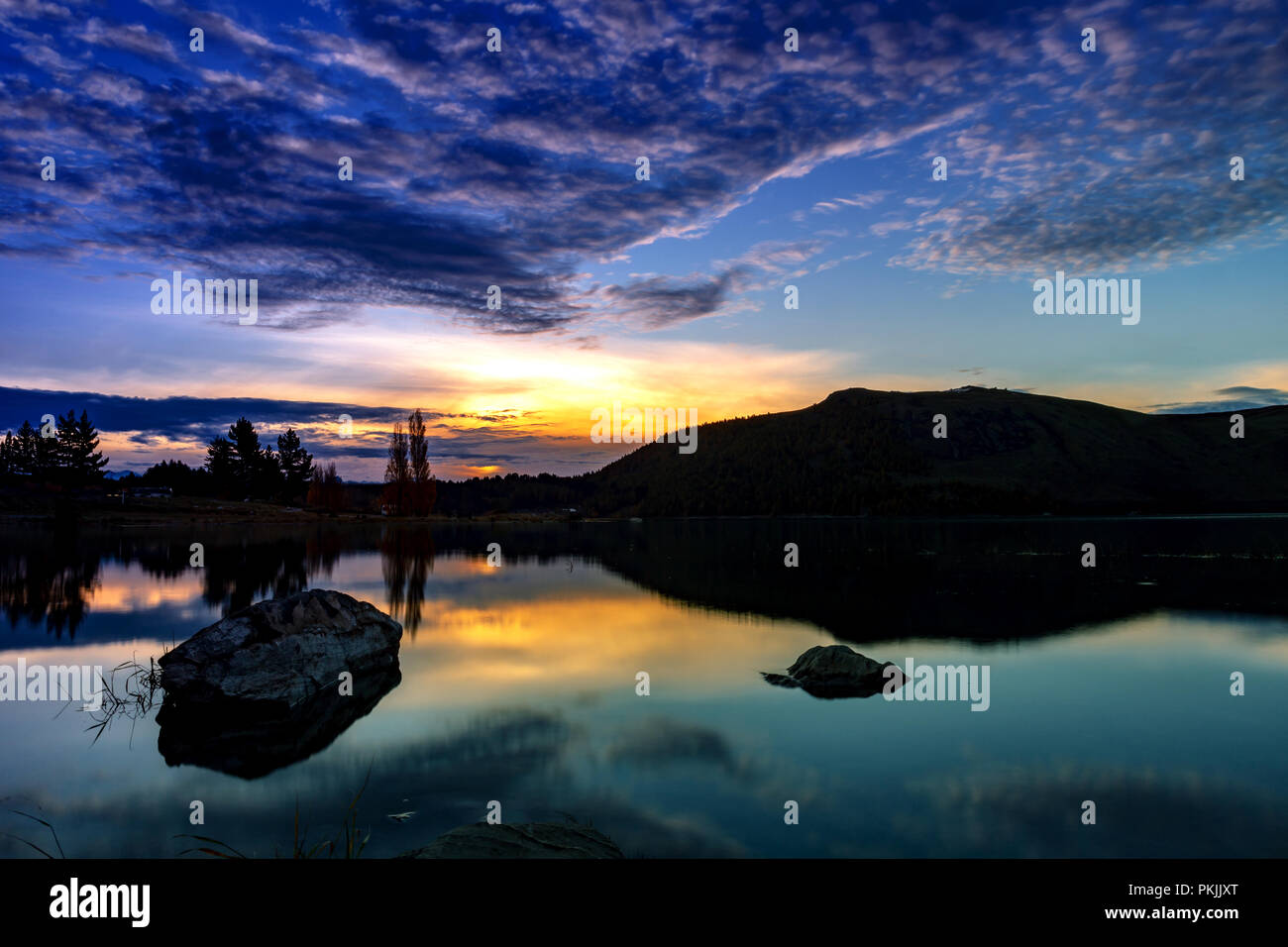 Sunset at Lake Tekapo, New Zealand landscape Stock Photo - Alamy