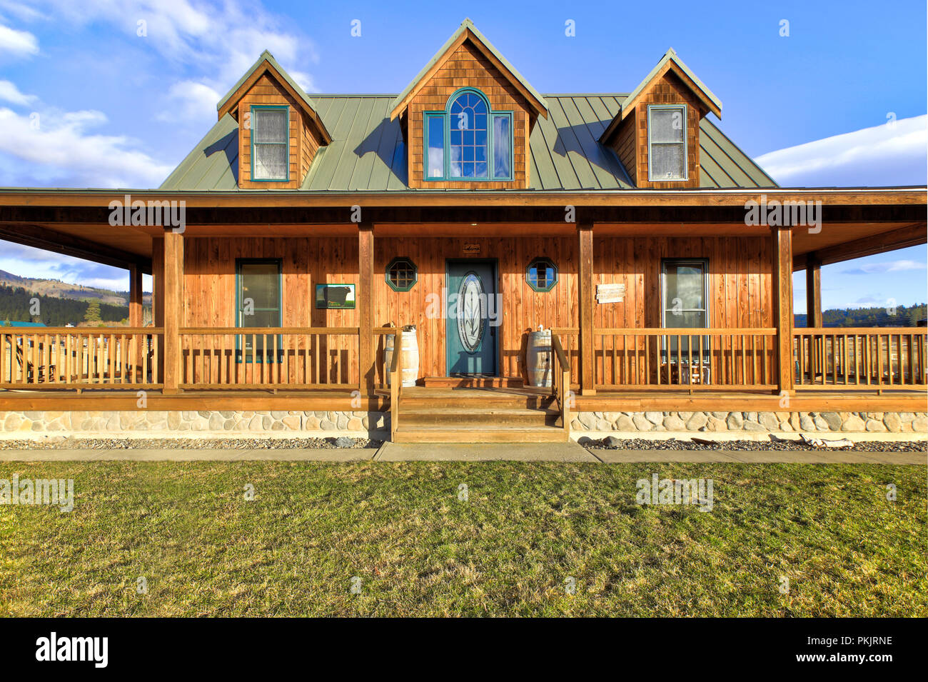 Lovely ranch house in the mountain valley. Northwest, USA Stock Photo