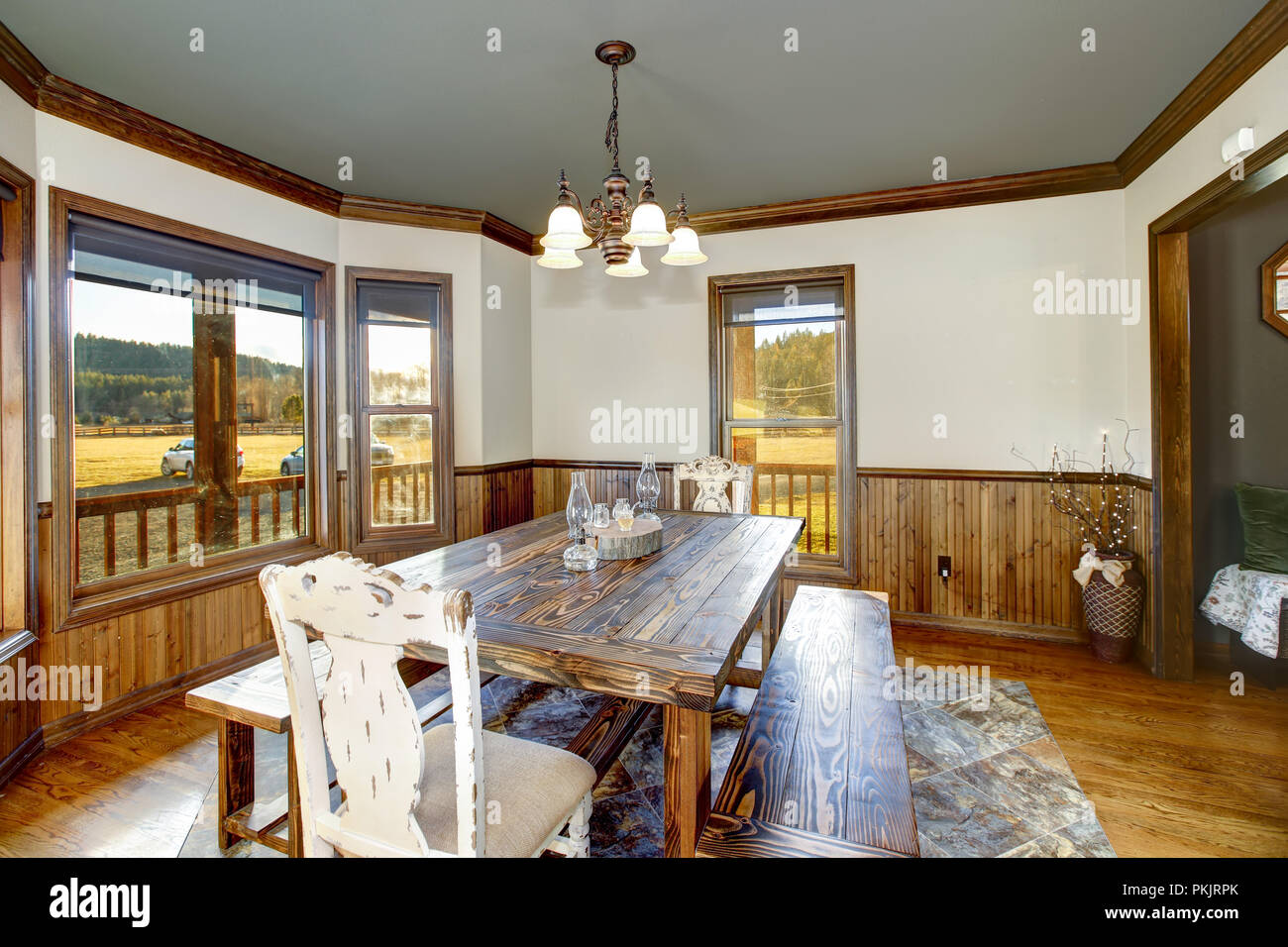 Farm house in Cle Elum, WA Stock Photo Alamy