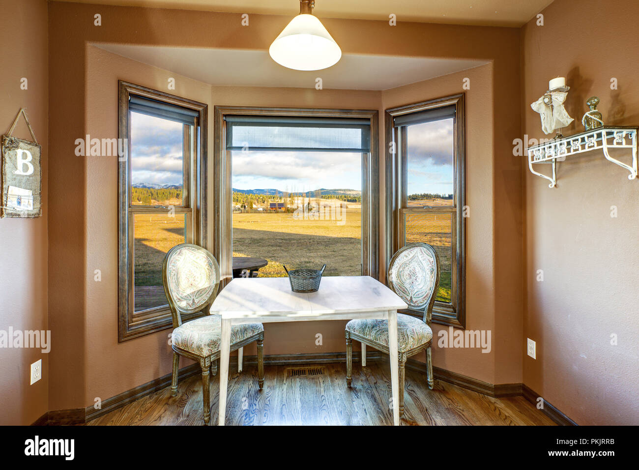 Farm house in Cle Elum, WA Stock Photo Alamy