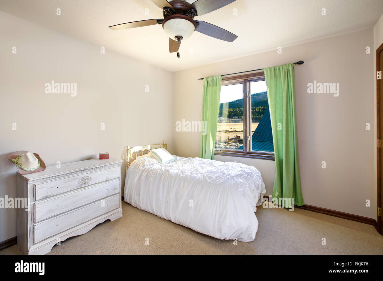 Farm house in Cle Elum, WA Stock Photo Alamy