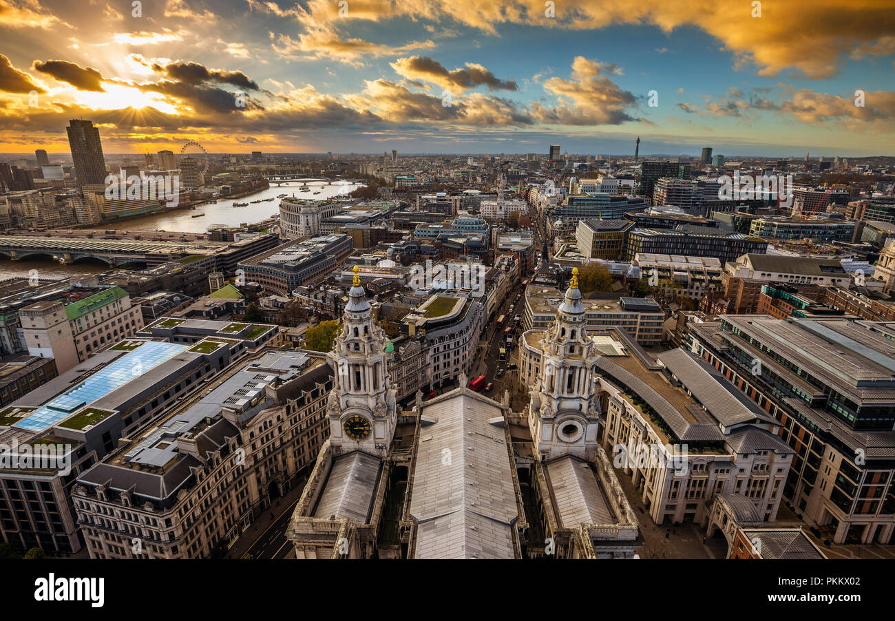 Aerial view london blackfriars hi-res stock photography and images - Alamy