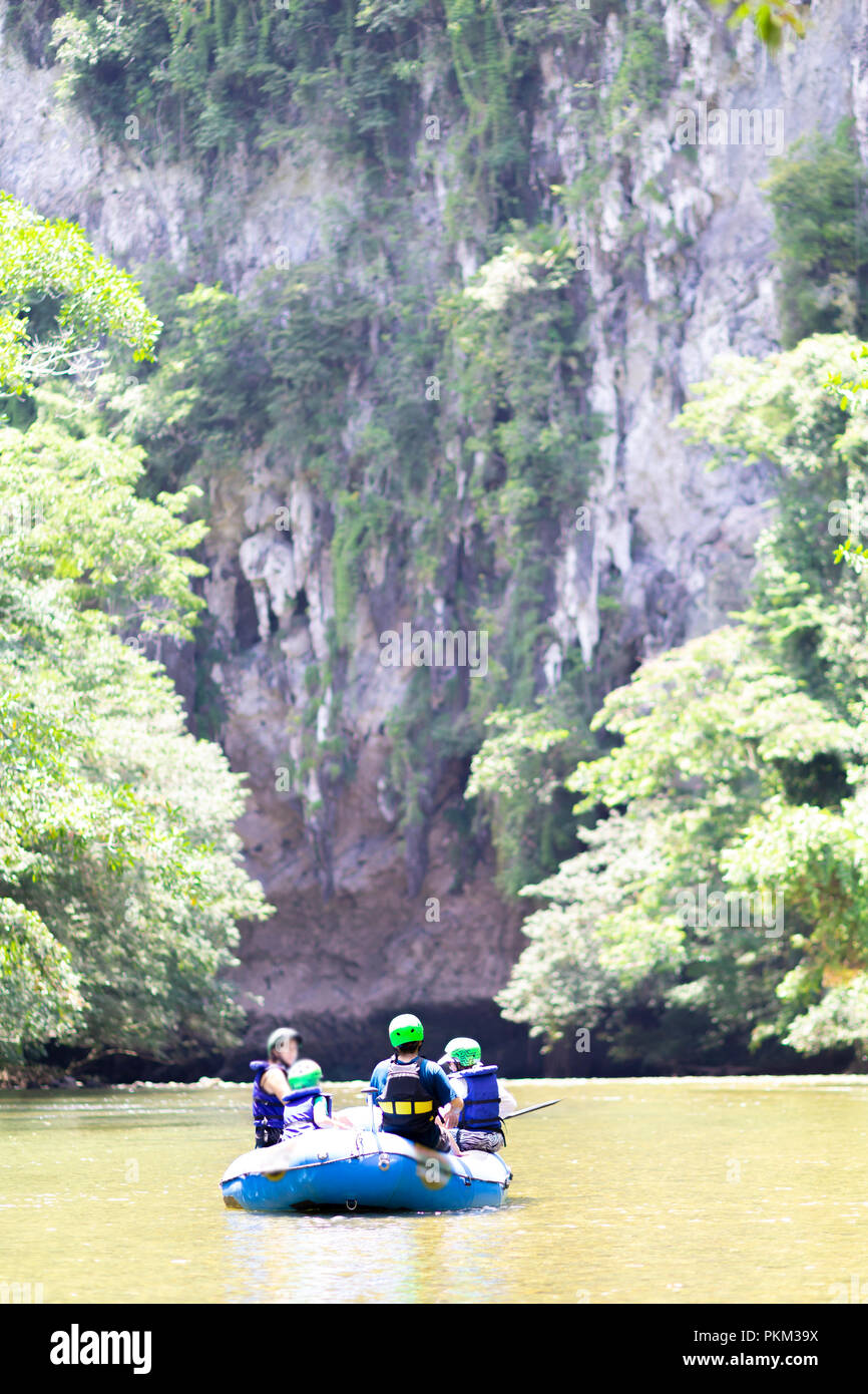 Person Rowing A Raft Group people doing rafting hi-res stock photography and images - Alamy