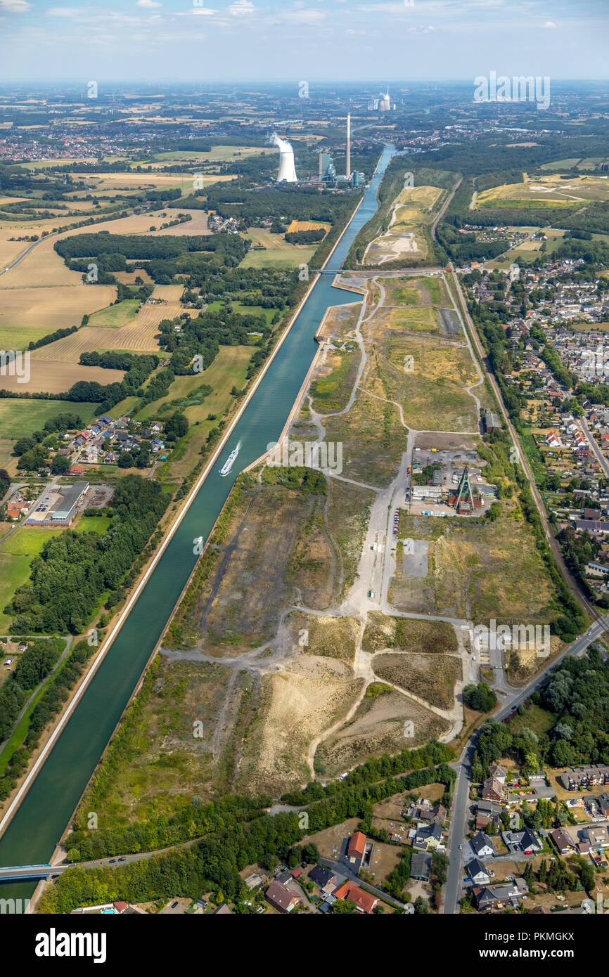 Aerial view, Halde Oberaden and Wasserstadt, former colliery mine Haus Aden Schacht 2, behind it power plant Heil Stock Photo