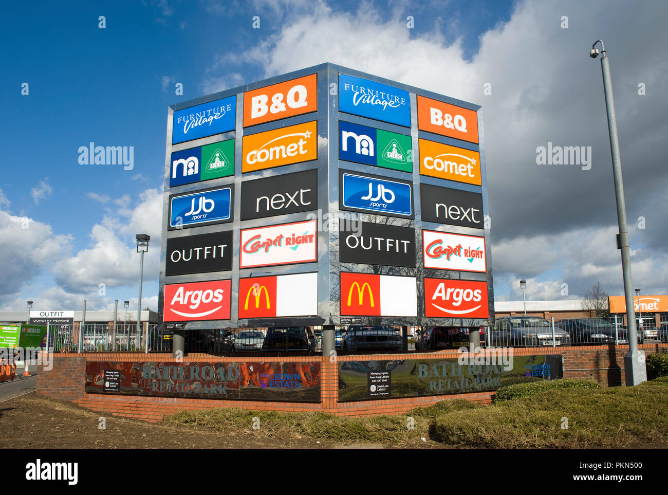 Bath Road Retail; Park owned by the Crown Estate on the A4 Bath Road