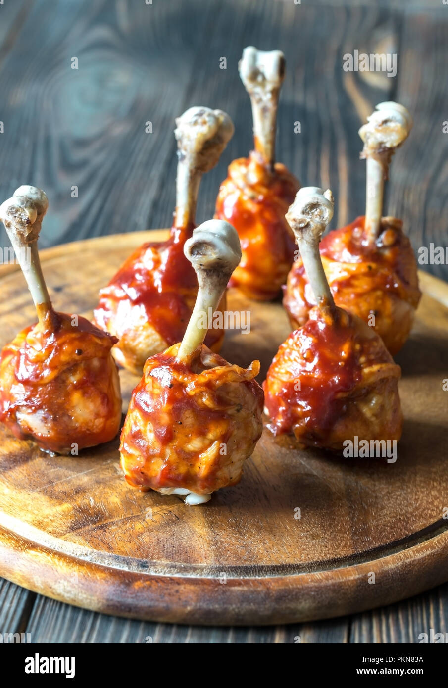 Chicken drumsticks in barbecue sauce Stock Photo Alamy