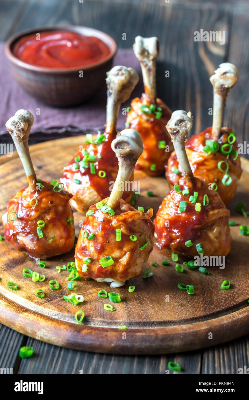 Chicken drumsticks in barbecue sauce Stock Photo Alamy