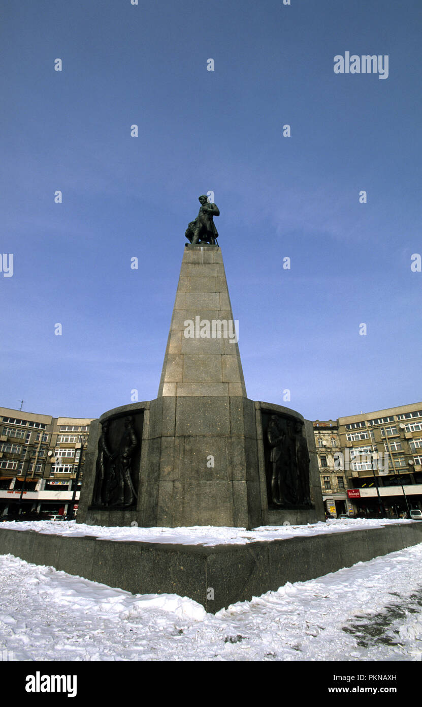 Monument to Polish 18th century Polish patriot hero General Tadeusz Kosciuszko on Freedom Square ' Plac Wolnosci ' at the north end of Piotrkowska str Stock Photo