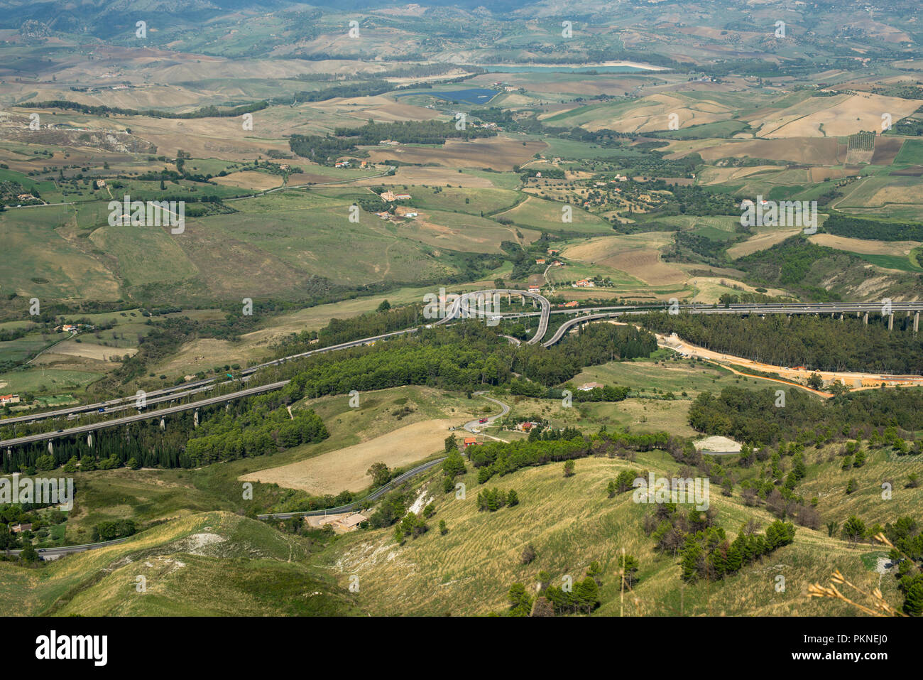 Autobahn auf Sizilien Stock Photo
