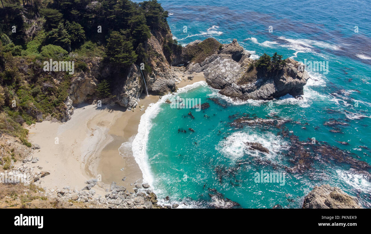 Drone of ocean hi-res stock photography and images - Alamy