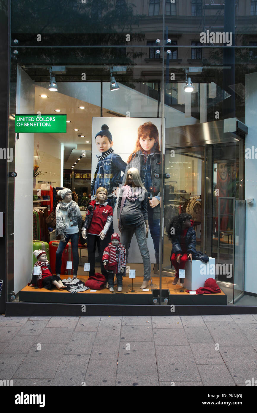 VIENNA - SEPTEMBER 8: United Colors of Benetton store on September 8, 2011  in Vienna. Benetton Group is a global luxury fashion brand with 6400 stores  Stock Photo - Alamy