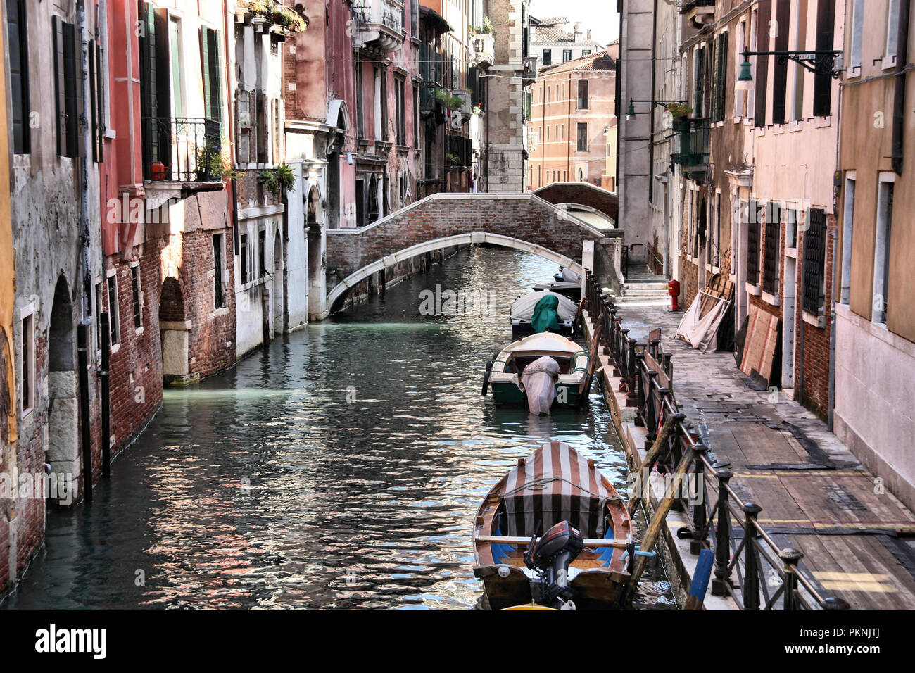 Venice italy boats hi-res stock photography and images - Alamy