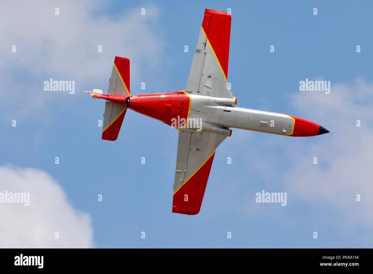 The Spanish Air Force Patrulla Aguila Casa C 101 Aviojet Performing At The 18 Royal International Air Tattoo Stock Photo Alamy The Spanish Air Force Patrulla Aguila Casa C 101 Aviojet Performing At The 18 Royal International Air Tattoo Stock Photo Alamy