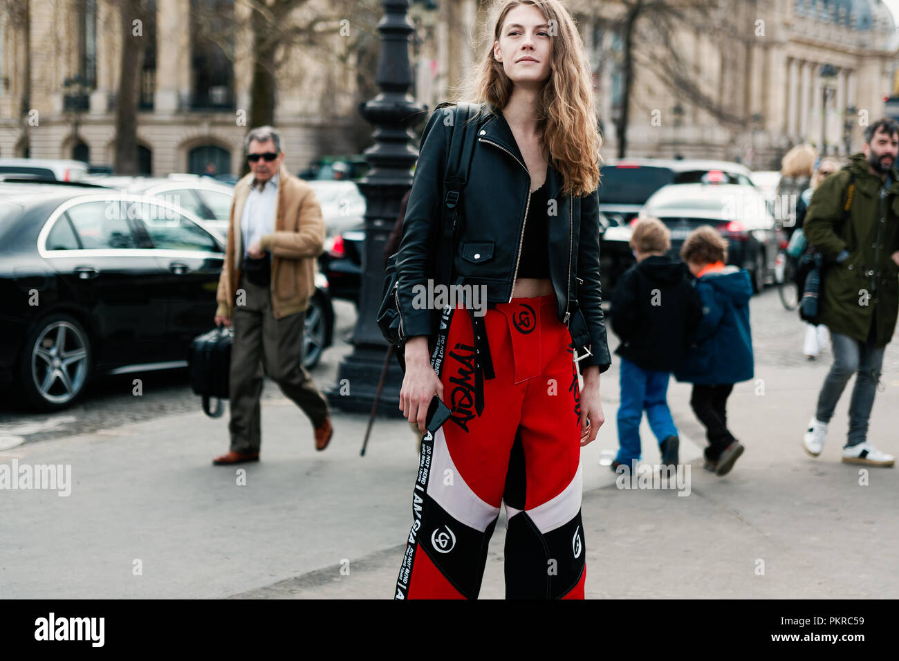 Paris, France - March 05, 2019: Street Style Outfit - Woman Wearing Chanel  Purse After A Fashion Show During Paris Fashion Week - PFWFW19 Stock Photo,  Picture and Royalty Free Image. Image 134700334.