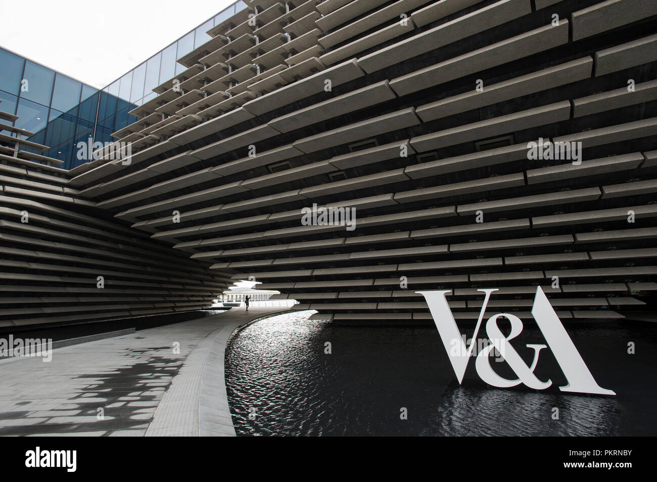 Exterior view of the new V & A design museum on the Dundee waterfront, Dundee, Scotland. Stock Photo