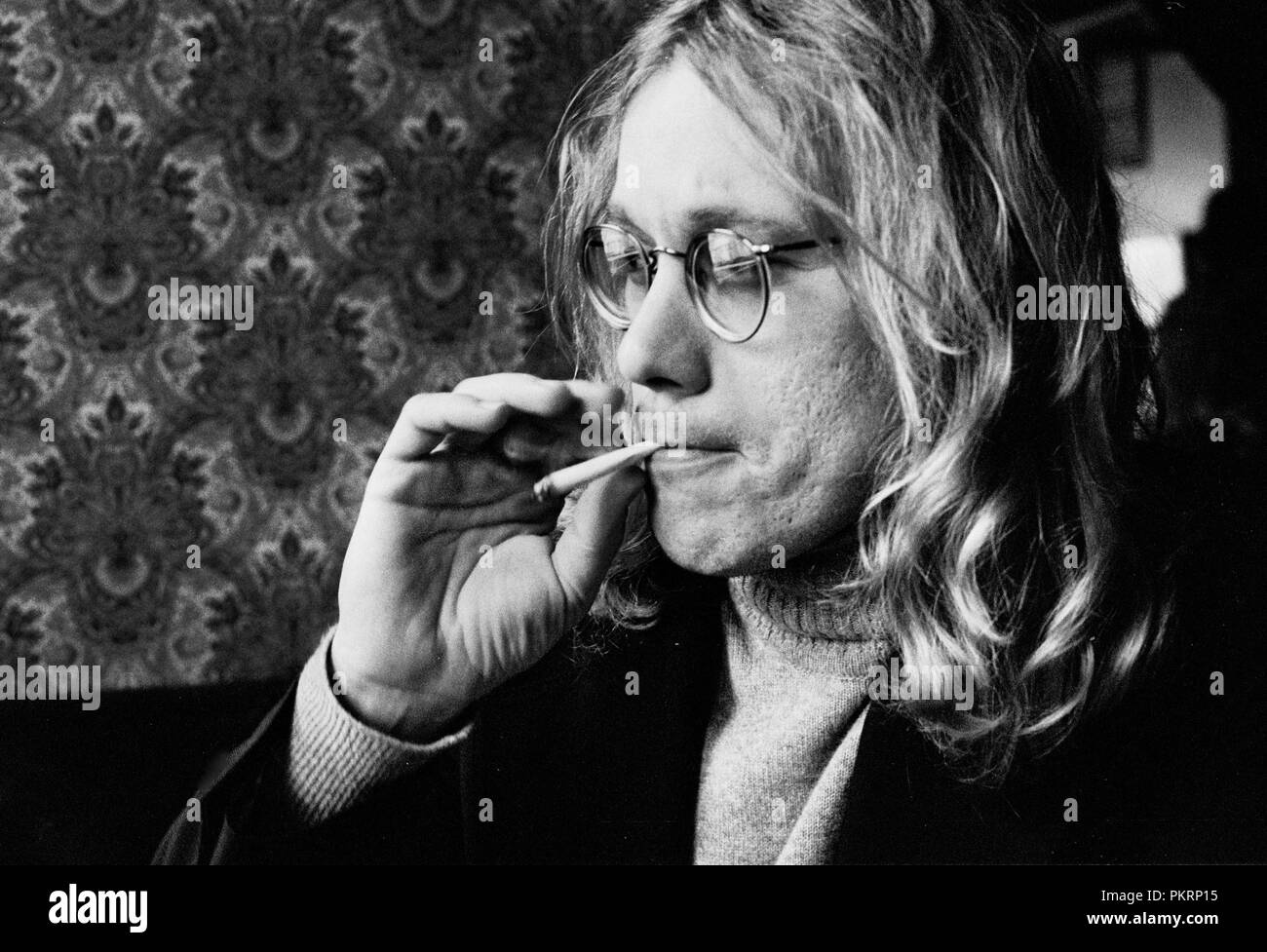 Warren zevon hi-res stock photography and images - Alamy, image size:1300x977