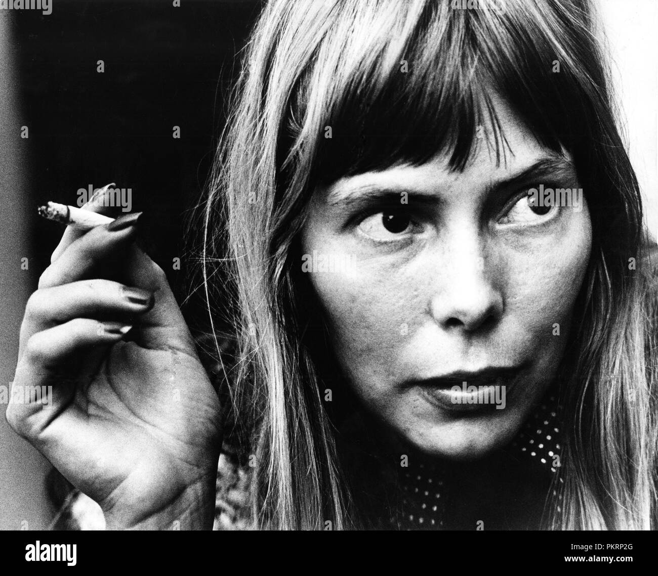 Joni mitchell 1972 hi-res stock photography and images - Alamy