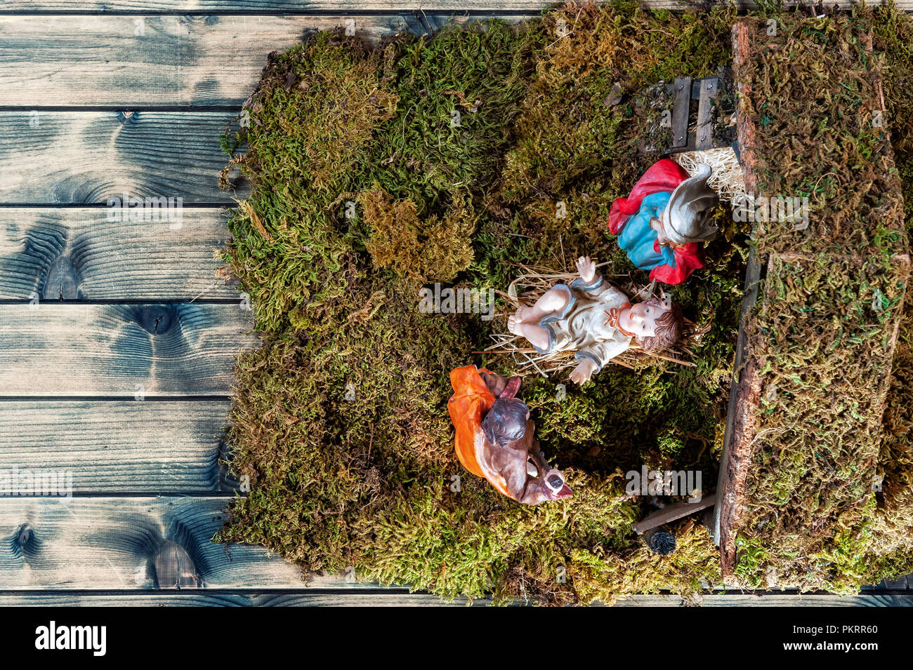 Top View Of The Christmas Nativity Scene Hut With Baby Jesus In The Manger With Mary And Joseph On A Vintage Wooden Table Stock Photo Alamy Top View Of The Christmas Nativity Scene Hut With Baby Jesus In The Manger With Mary And Joseph On A Vintage Wooden Table Stock Photo Alamy