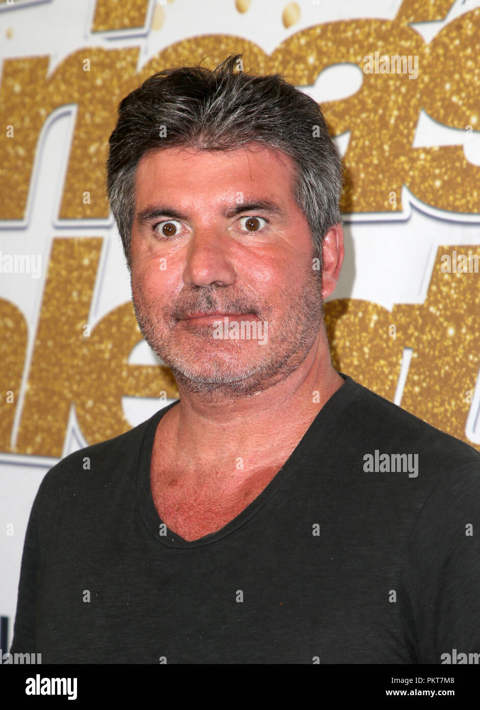 Simon cowell funny face hi-res stock photography and images - Alamy