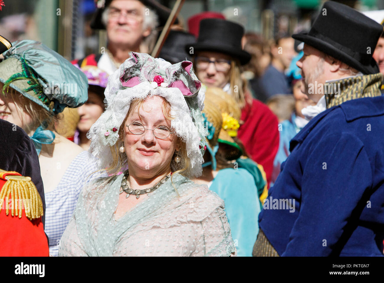 Bath, UK. 15th Sep, 2018. Jane Austen fans are pictured taking part in the world famous Grand Regency Costumed Promenade. The Promenade, part of the Jane Austen Festival is a procession through the streets of Bath and the participants who come from all over the world dress in 18th Century costume. Credit:  Lynchpics/Alamy Live News Stock Photo