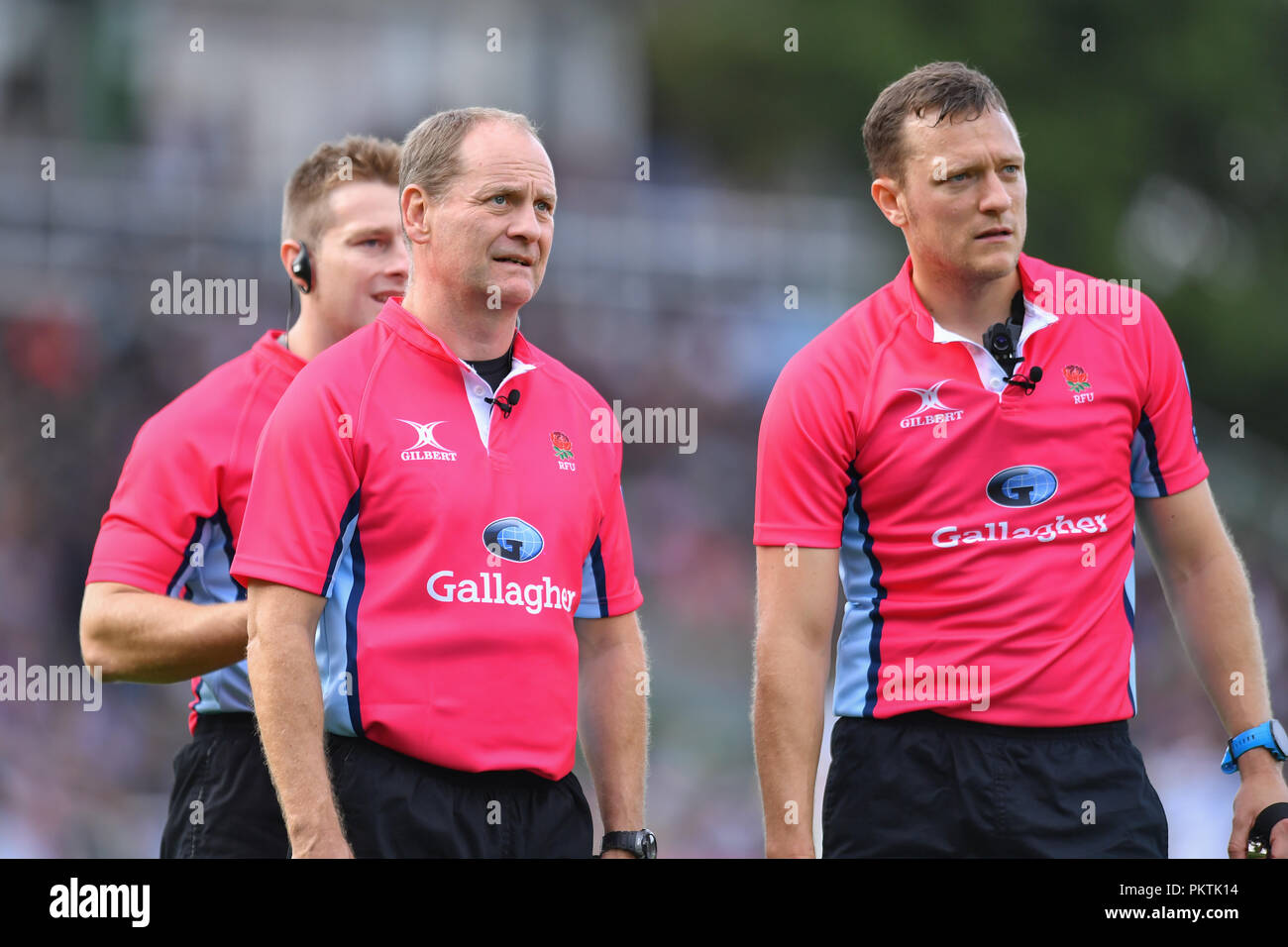 London Uk 15th Sep 2018 Referee Matthew Carley And Assistant Referees Roy Maybank Anthony Woodthorp Look At The Screen During Gallagher Premiership Match Between Harlequins And Bath At Twickenham Stoop On