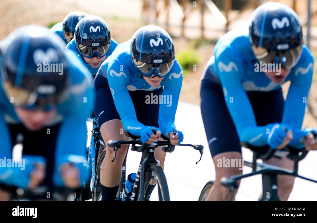 movistar women's cycling team