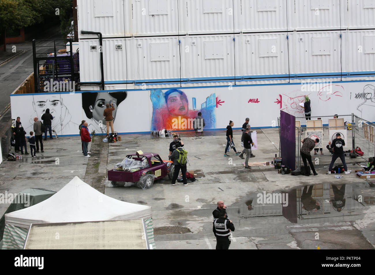 Manchester, UK. 15th Sept 2018. Mancunian Spray event with over 30 artists painting a 200ft wall space and a series of canvases in a bid to raise donations for the MayorÕs Homelessness Fund. Baird Street,  Manchester, 15th September, 2018 (C)Barbara Cook/Alamy Live News Stock Photo