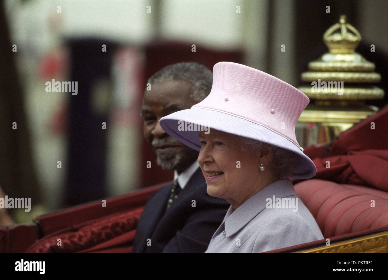 The State Visit of Mr Thabo Mbeki, President of South Africa, to Windsor with HM Queen Elizabeth II on 12th June 2001 Stock Photo