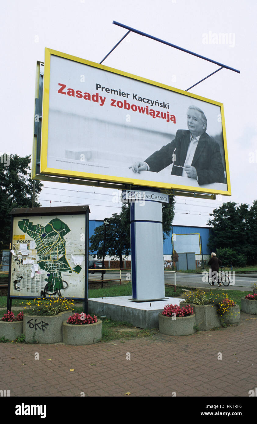 Billboard of Polish Prime Minister Jaroslaw Kaczynski of the Polish Law and Justice Party, in Wolomin, 30km from Warsaw, Poland August 2007 Stock Photo