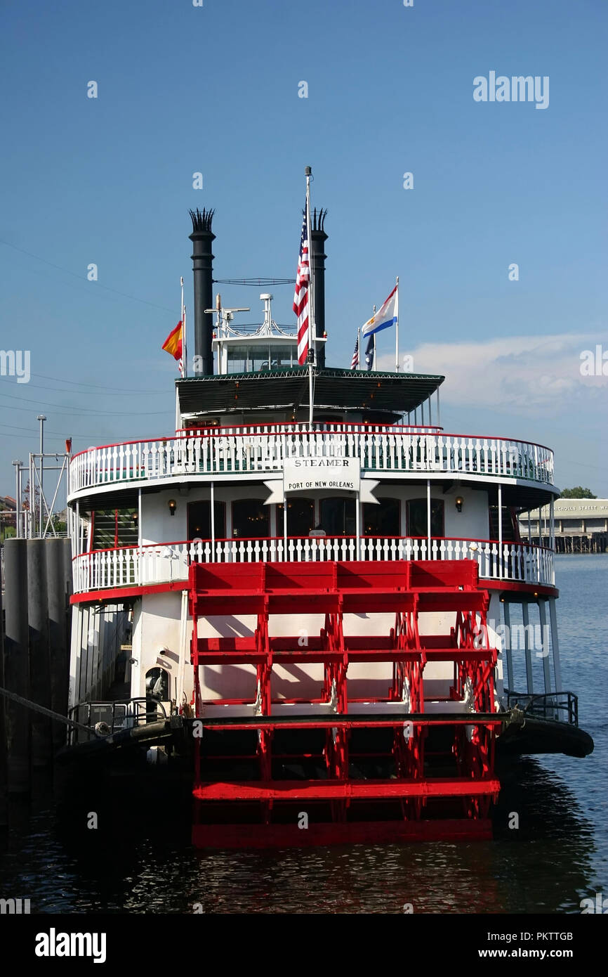 new orleans boat to cross the mississipi river Stock Photo Alamy