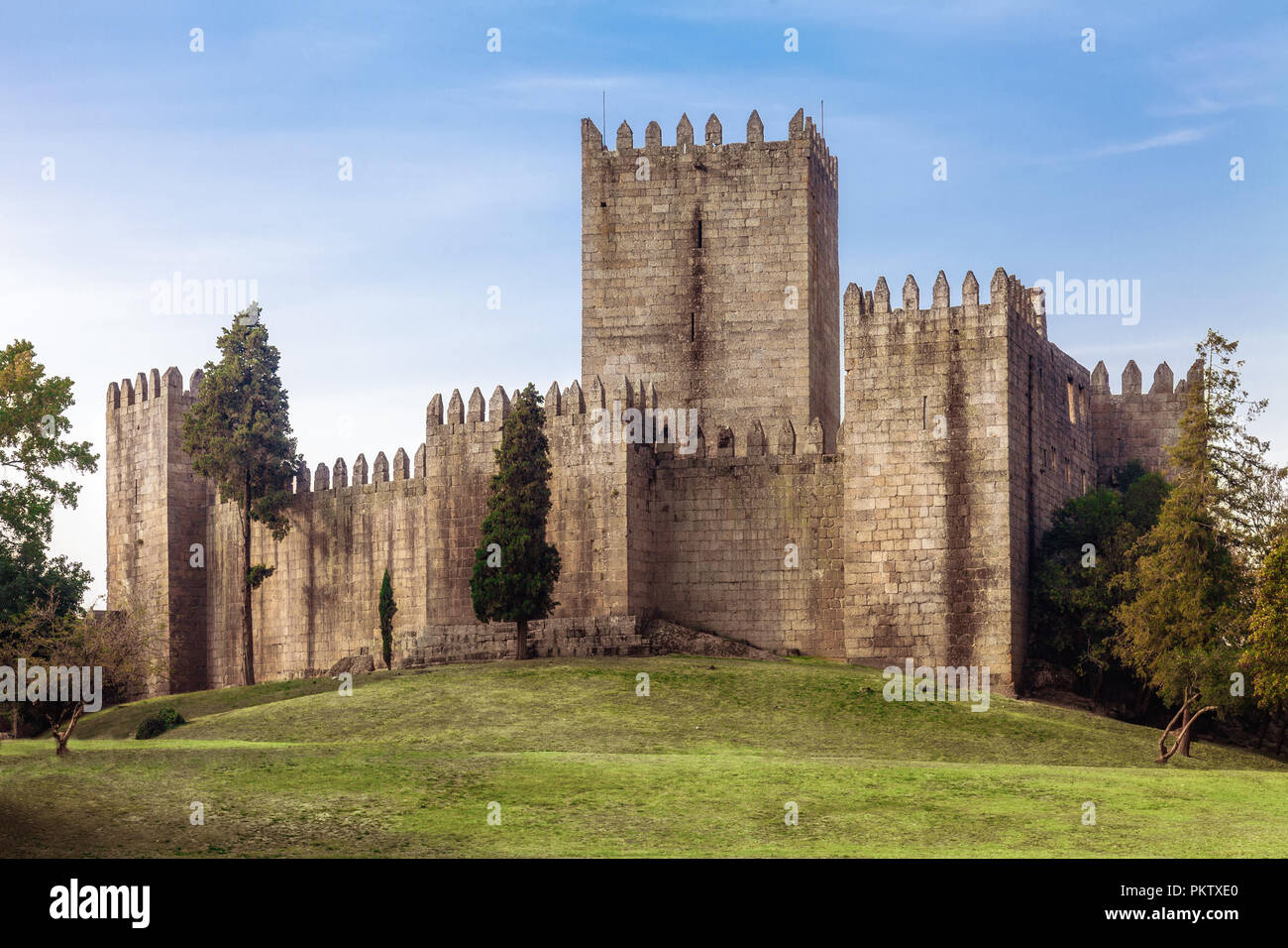 Castelo de Guimaraes Castle. Most famous castle in Portugal. Birth place of the first Portuguese King and the Portuguese nation. Guimaraes, Portugal. Stock Photo