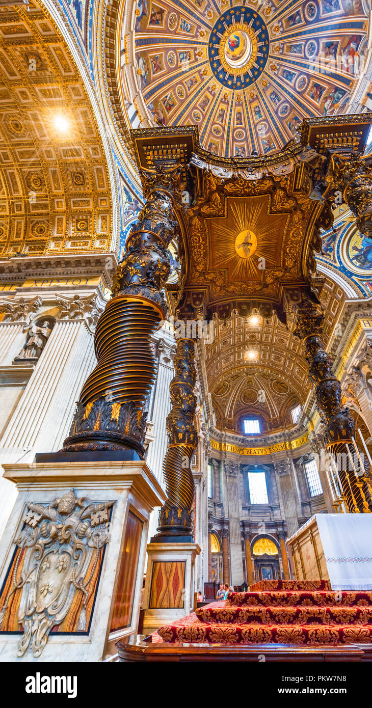 Main altar in san hi-res stock photography and images - Alamy