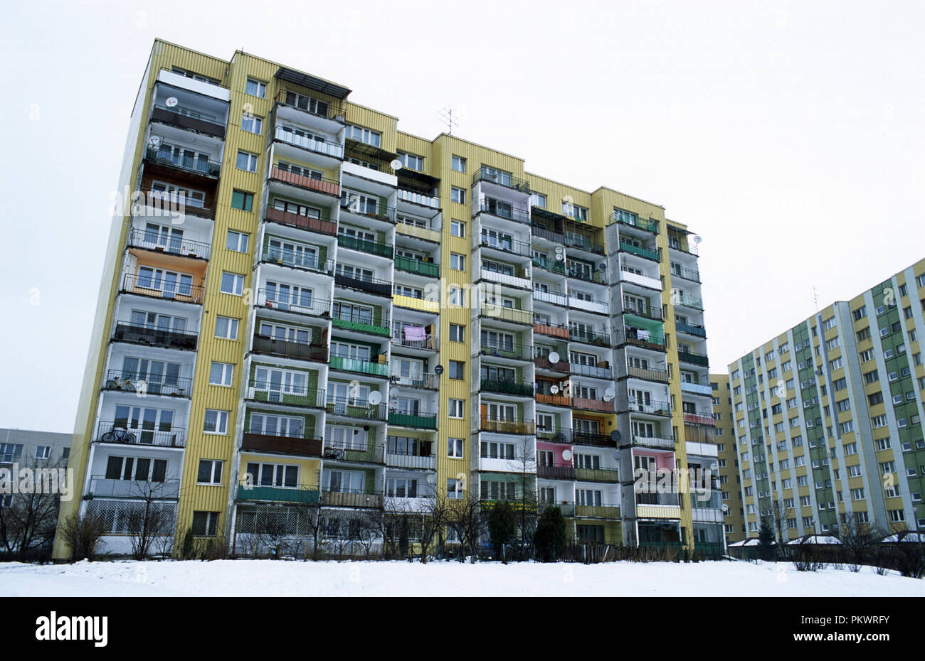 Soviet era residential housing block in the town of Wolomin in the eastern outskirts of Warsaw. Feb 2007 Stock Photo