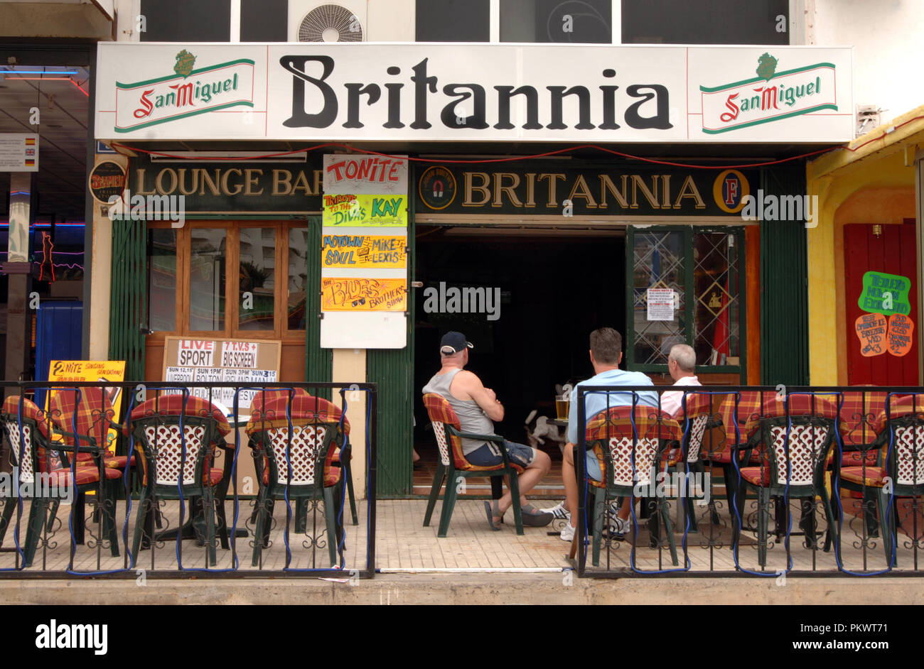 The Britannia Pub Stock Photos & The Britannia Pub Stock Images Alamy
