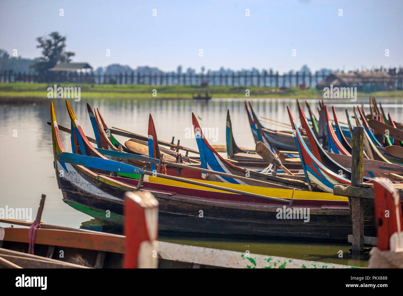 Wood bridge myanmar burma amarapura hi-res stock photography and images ...