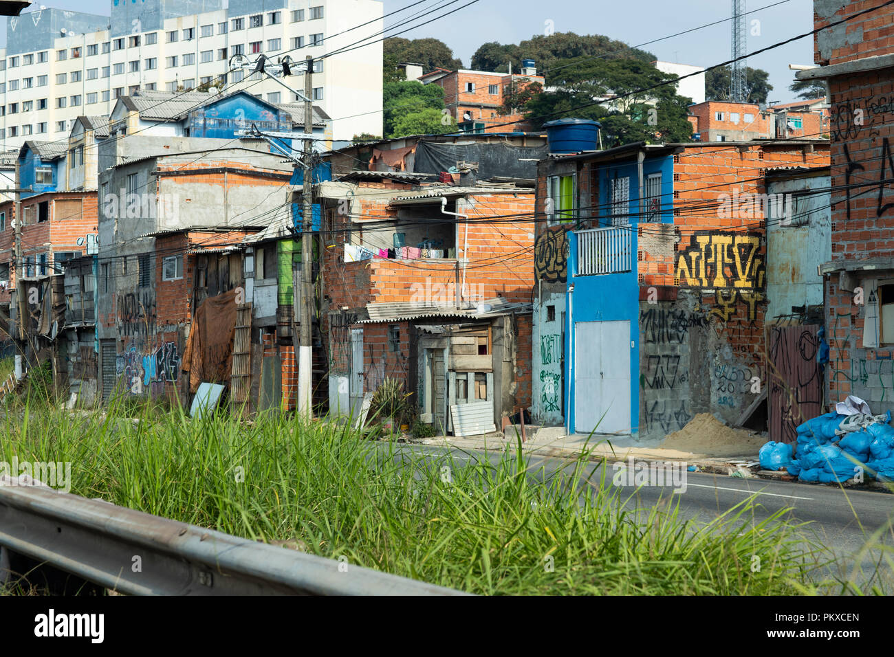 Shantytown. The favela Park Cidade Jardim. A poor neighborhood in the  suburbs of Sao Paulo, Brazil. South America Stock Photo - Alamy