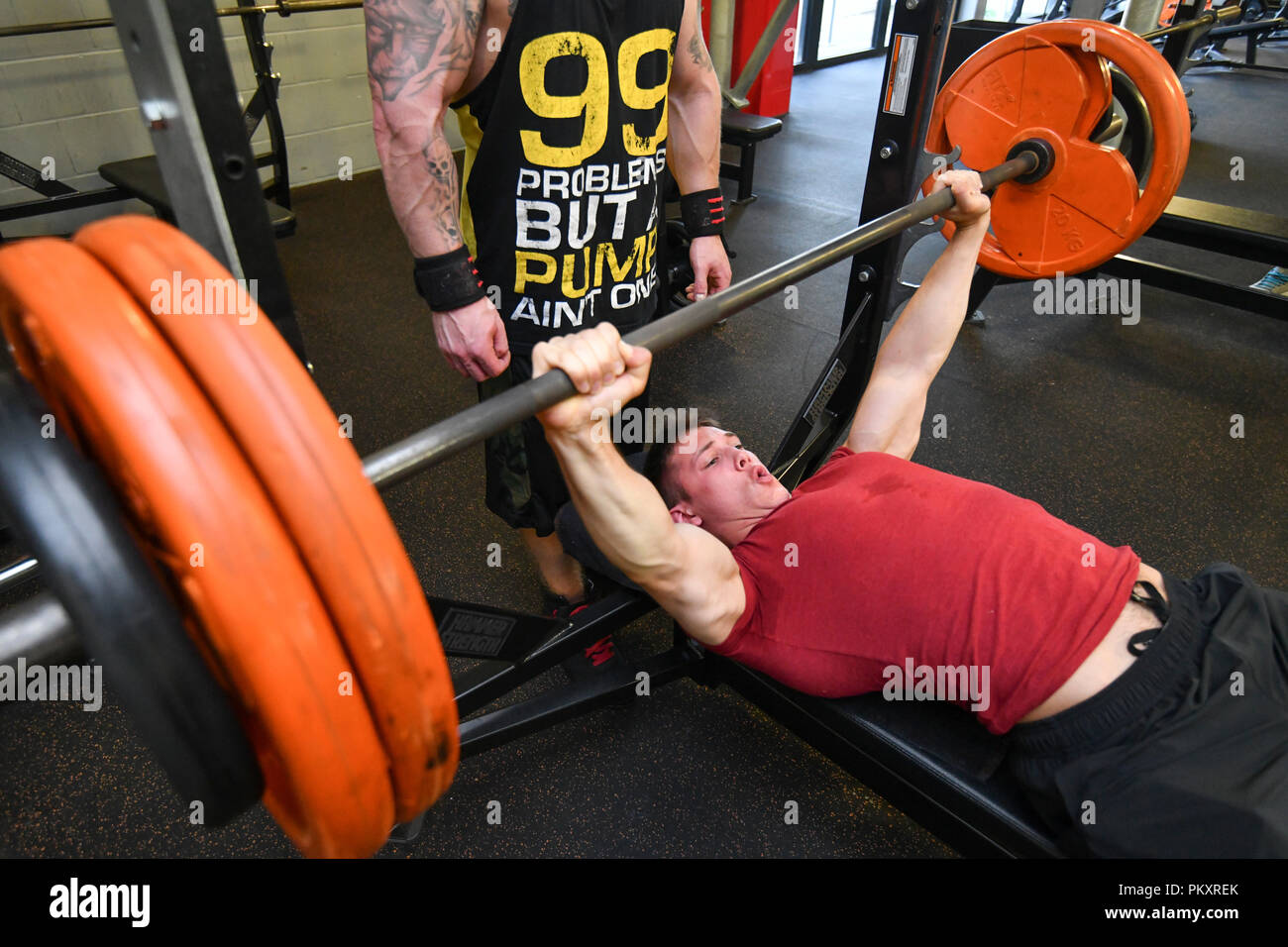 04 September 2018, Bremen: 04 September 2018, Germany, Bremen: Andrew  Fiocco prepares in a fitness studio