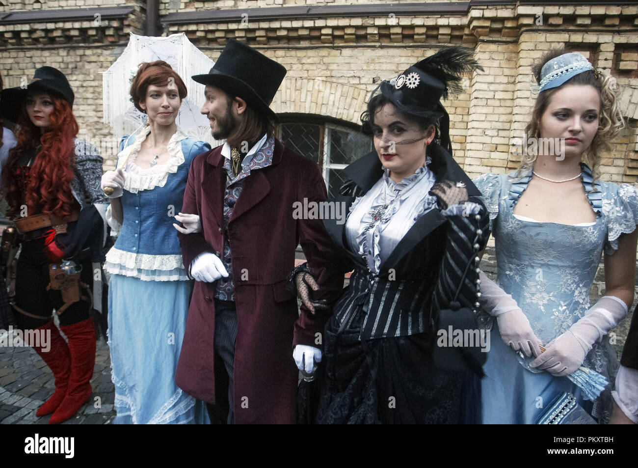 Kiev, Ukraine. 15th Sep, 2018. Visitors wearing steampunk costumes are seen during ''VI KyivSteamCon'' event in Kiev.The Steampunk festival involving workshops, talks, competitions, dances and lectures attracts fans of subgenre steampunk, cosplay and science fiction. Credit: Pavlo Gonchar/SOPA Images/ZUMA Wire/Alamy Live News Stock Photo