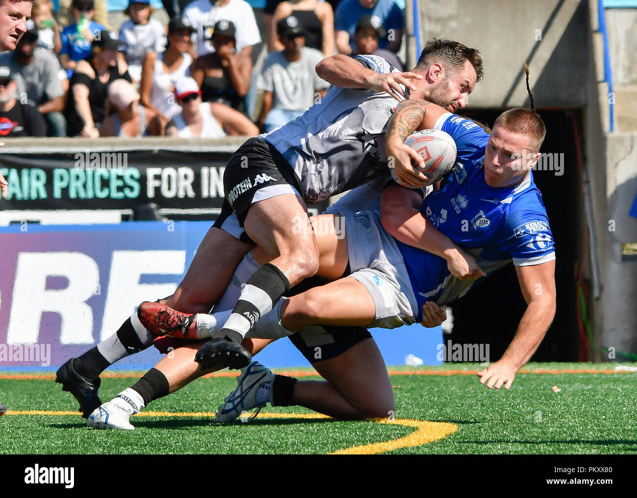 Lamport Stadium, Toronto, Ontario, Canada, 15th September 2018.   Bob Beswick of Toronto Wolfpack tackles Tyla Hepi of Toulouse Olympique during Toronto Wolfpack v Toulouse Olympique in the Super 8's The Qualifiers.   Credit: Touchlinepics/Alamy Live News Stock Photo