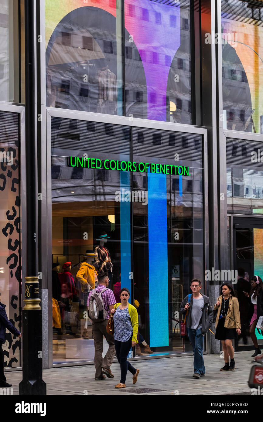 United Colors of Benetton, Oxford Street, London, England, U.K. Stock Photo