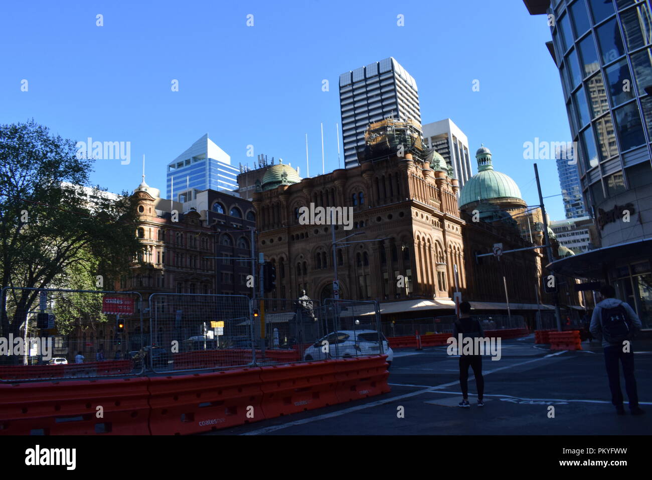 Australian Road Signs & Pedestrians Stock Photo - Alamy